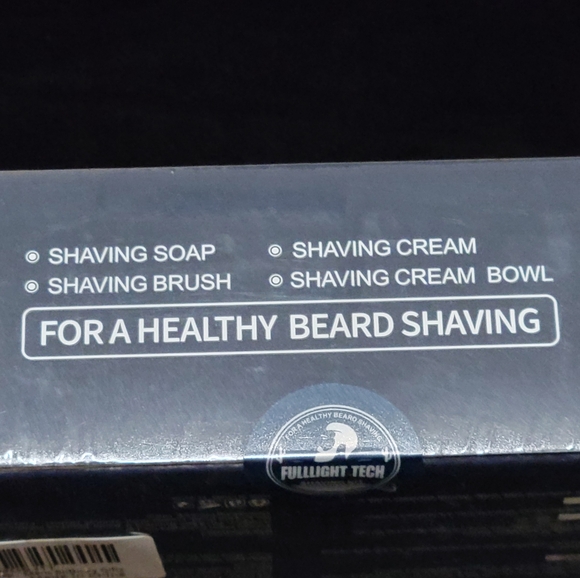 NIB - Fulllight Tech Shaving Kit (4-piece set) - Picture 2 of 3